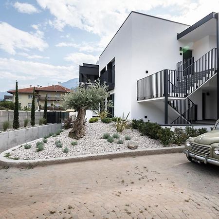 Sambucus Apartments -Premium Apartments For You And Your Dog Lana Ngoại thất bức ảnh